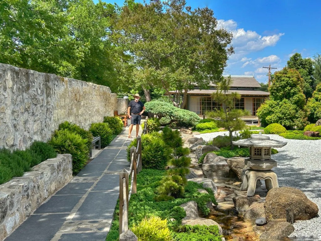 Seeing the Sights in Fredericksburg,&nbsp;TX